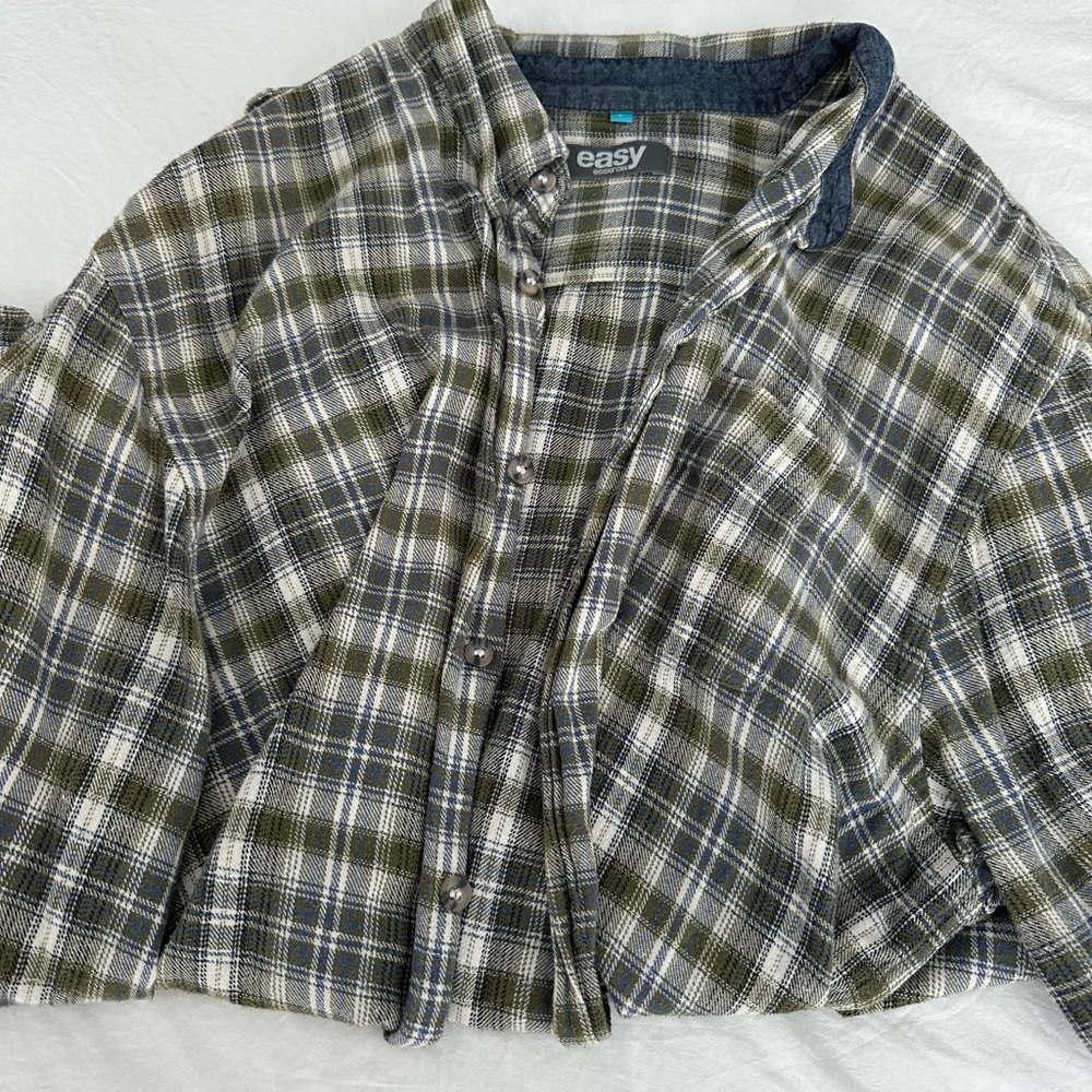 Plaid Button-Up Shirt in Green and Blue